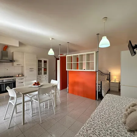 153 - Monolocale In Centro A Sirolo, Climatizzato E In Ottima Posizione Gratis Al White Club Fino Al 3 Agosto Apartamento Sirolo