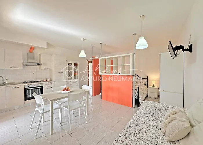 Διαμέρισμα 153 - Monolocale In Centro A Sirolo, Climatizzato E In Ottima Posizione *